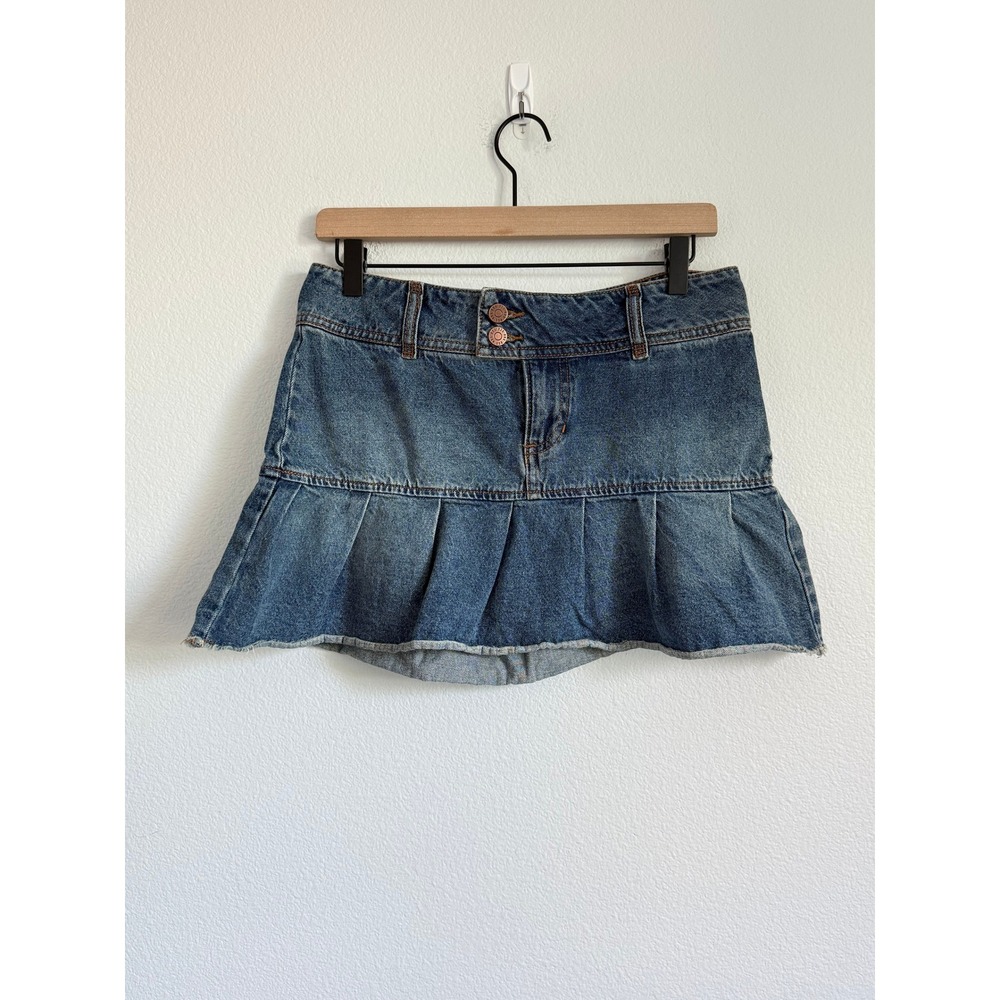 BDG Pleated Denim Mini Skirt Low Rise Blue Cotton Y2K Micro Skirt S Drop Hem - Picture 1 of 7